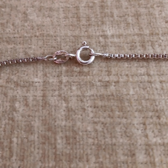 Sterling Silver Box Chain Glass Red Stone Marcasite Pendant Necklace - Picture 9 of 12